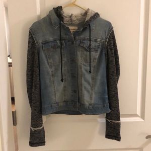 Mossimo Supply Co. Jackets & Coats - Denim Jacket (Size L) Mossimo Supply Co. Jackets & Coats - Denim Jacket (Size L)